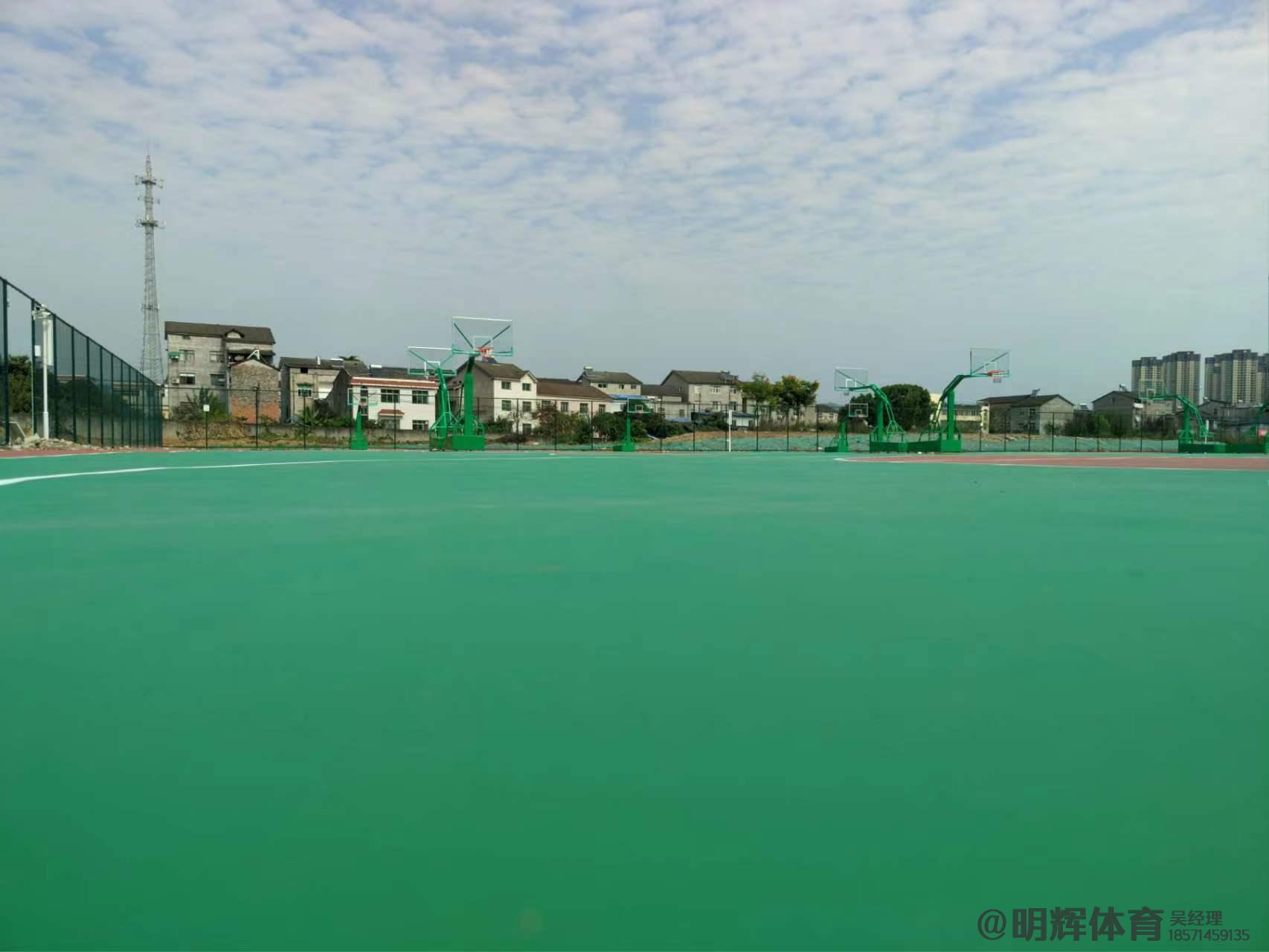 南充硬地丙烯酸球场的优缺点